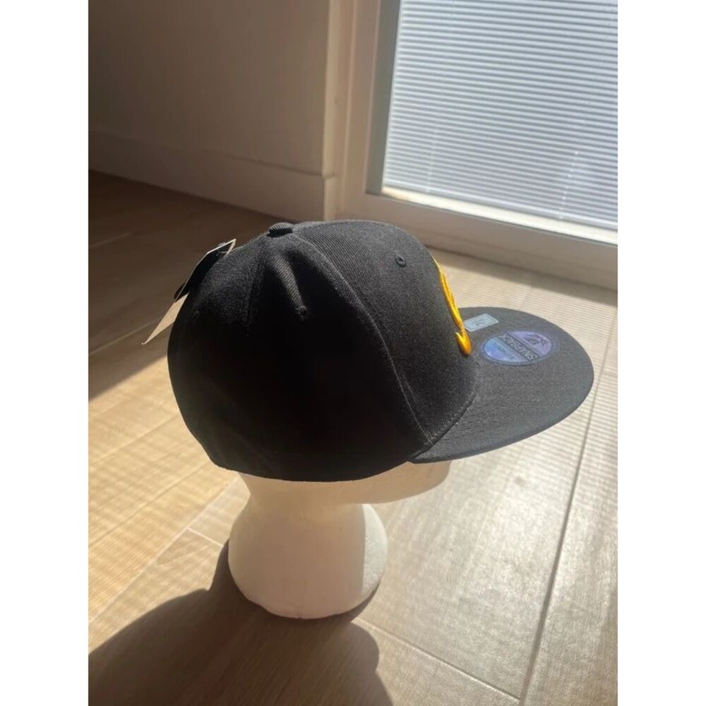 Baseball Cap - Picture 6 of 10